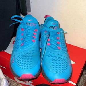 Partially worn Nike 270’s- Pink/blue